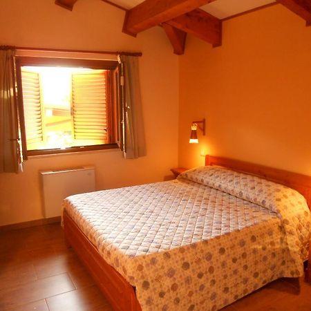 La Locanda Del Lago Lucciola Villalago Zewnętrze zdjęcie