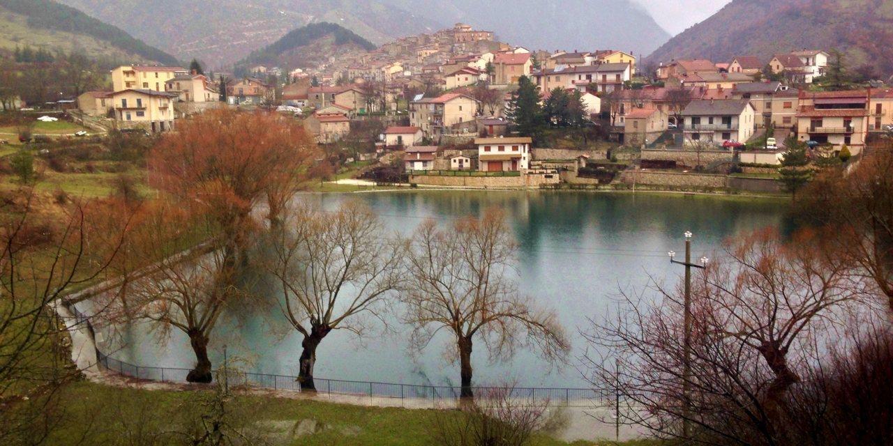 La Locanda Del Lago Lucciola Villalago Zewnętrze zdjęcie